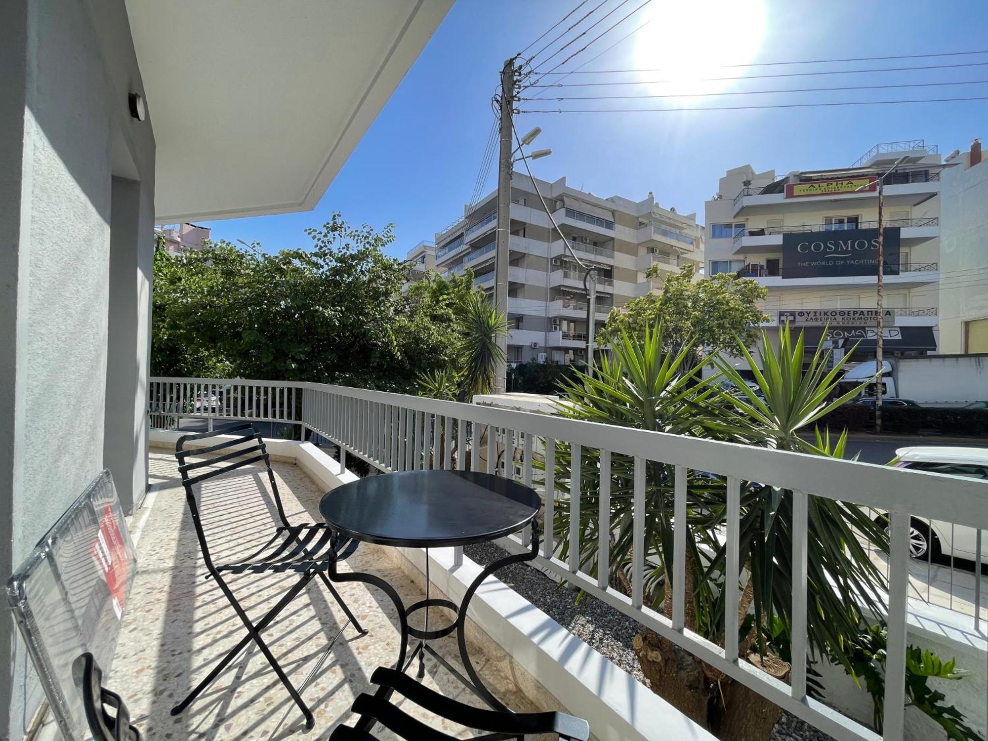 Athenean Bnb Seaside Serenity Steps From The Riviera Exterior foto