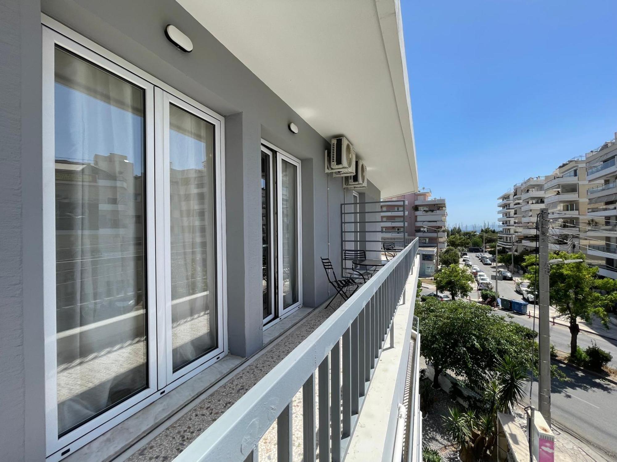Athenean Bnb Seaside Serenity Steps From The Riviera Exterior foto